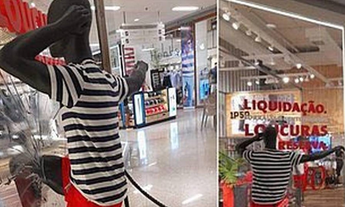 Loja da marca Reserva é acusada de racismo ao posicionar manequim de cor preta quebrando vidraça