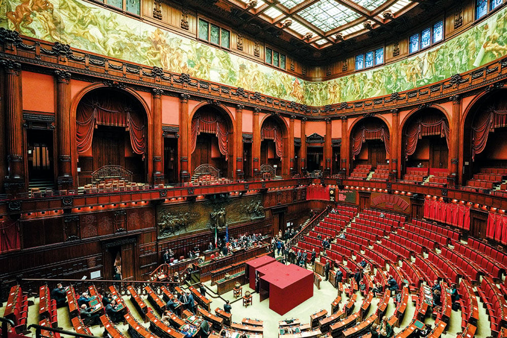 O Parlamento italiano curva-se à popularidade do presidente da República – Imagem: Gregorio Borgia/Pool/AFP 