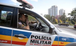 Policiais grevistas têm primeira derrota na Justiça de Minas Gerais