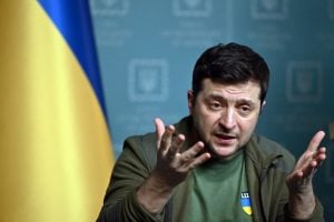 Zelensky critica Otan por recusar fechamento do espaço aéreo da Ucrânia