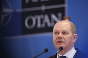 Chanceler alemão diz que mudança de regime na Rússia não é 'objetivo da Otan'