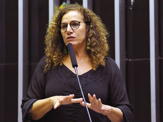 Mulheres fáceis?