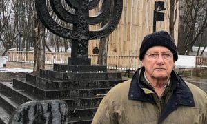 Memorial do Holocausto não foi atingido na Ucrânia, afirma repórter israelense