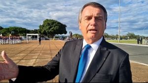 Distante de Lula nas pesquisas, Bolsonaro convoca eleitores: ‘Anular é a pior coisa’