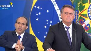 Bolsonaro defende Silveira e ataca ministros do STF: Bote a toga e não encha o saco