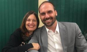 Eduardo Bolsonaro e Bia Kicis se filiam ao PL