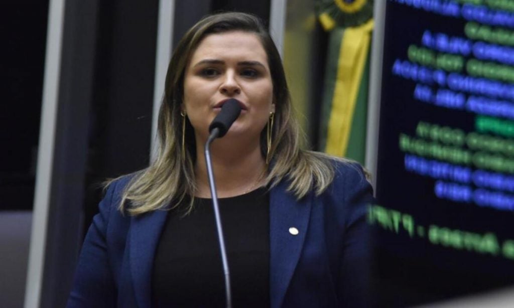 Marília Arraes lidera disputa pelo governo de PE e venceria qualquer um no segundo turno