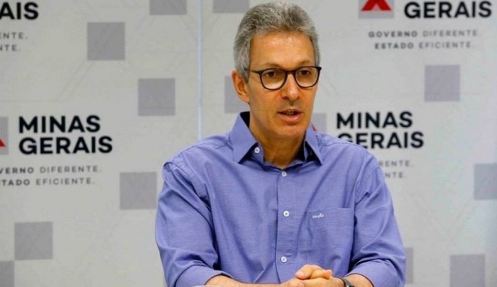 Zema é vaiado e recebido com placas de ‘vacina sim’ em evento com Lula