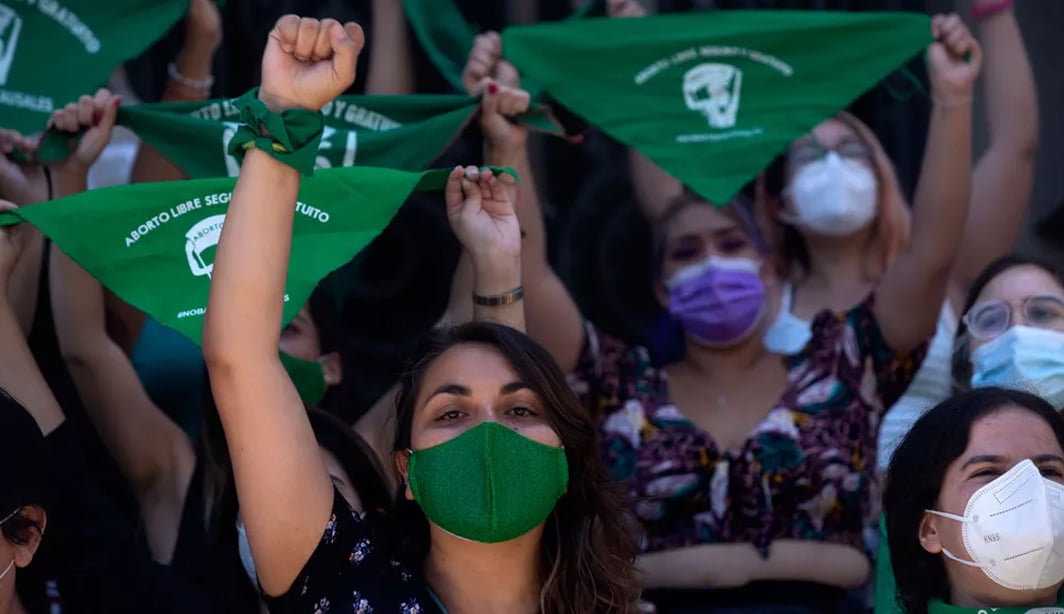 Ato a favor da descriminalização do aborto em Santiago, em janeiro de 2022. Foto: Claudio Reyes/AFP

 