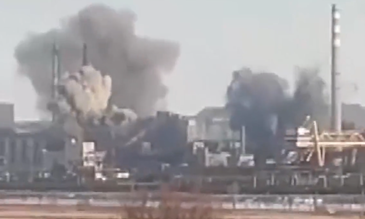 Vídeo publicado por parlamentar ucraniana mostra explosão em Mariupol. Foto: Reprodução 