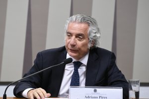 Em carta ao governo, Adriano Pires desiste oficialmente de assumir a Petrobras