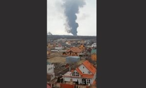 Ataques russos destroem aeroporto na região central da Ucrânia