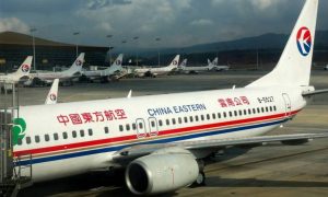 Avião com 132 pessoas a bordo cai no sudoeste da China