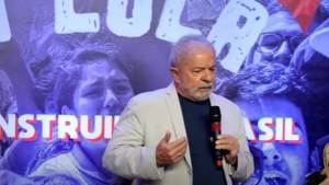 Lula defende aliança ampla e não cita a palavra golpe para se referir ao impeachment de Dilma