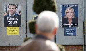 Macron: Proposta de Le Pen de proibir véu em público levaria França a ‘guerra civil’