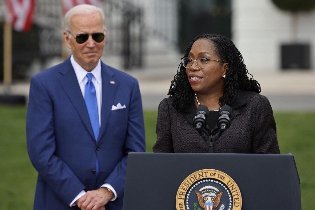Biden espera ganhar impulso após nomeação histórica da Suprema Corte