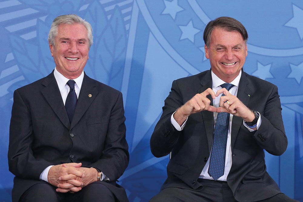 Collor lança candidatura ao governo de Alagoas e mira eleitores de Bolsonaro