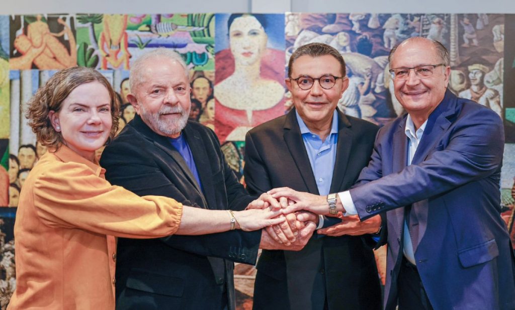 PT e PSB tentam acordo, mas admitem que candidatura única em alguns estados é improvável