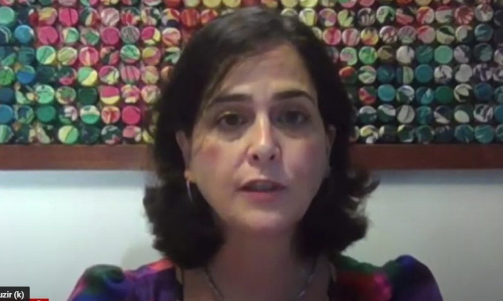 Bolsonaro ganha com saída de Moro, mas rejeição é um entrave para a reeleição, diz cientista política