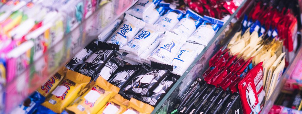 Lobby da indústria tenta minar proibição a ultraprocessados nas cantinas do Rio 