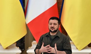 Zelensky diz que Ucrânia não permitirá que Rússia ‘se aproprie’ da vitória sobre o nazismo