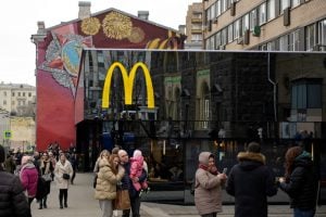 Após 32 anos, McDonald’s vai vender seu negócio na Rússia, mas manterá marcas registradas no país