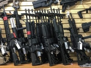 Senadores americanos anunciam acordo para limitar a violência com armas de fogo