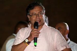 Gustavo Petro vence segundo turno e é eleito presidente da Colômbia