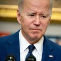 ‘Quando, pelo amor de Deus, vamos enfrentar o lobby das armas?’, pergunta Biden após ataque em escola no Texas