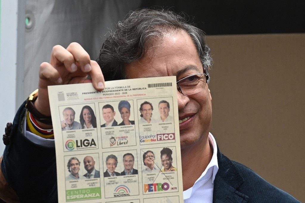 ‘É a hora de realizar sonhos’, diz Petro, o favorito na eleição presidencial da Colômbia