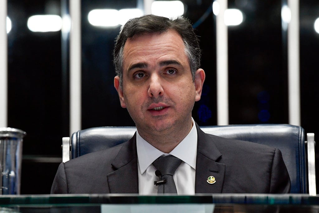 Senado vai apresentar PEC para tornar crime a posse de qualquer quantidade de drogas