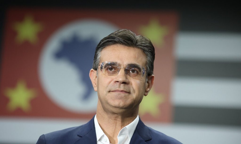 Garcia oficializa candidatura à reeleição em SP, com crítica a Tarcísio e Haddad