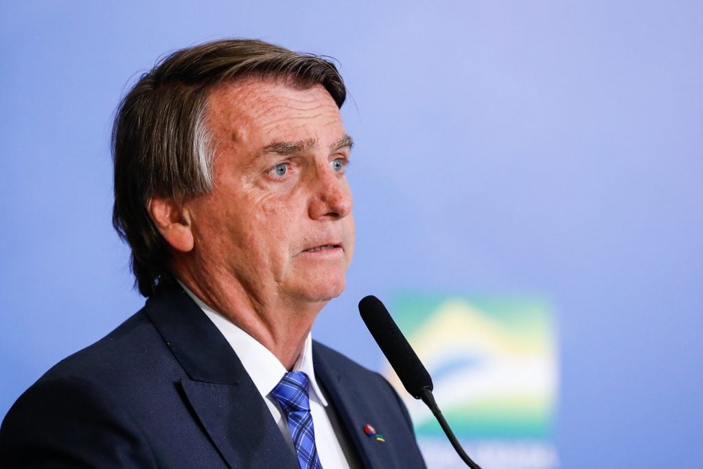 Maioria dos brasileiros considera Bolsonaro um presidente ruim ou péssimo, diz pesquisa