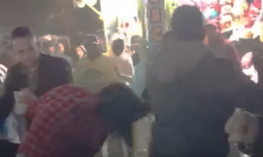‘Travesti tem que apanhar’: Mulher trans e namorado são agredidos em feira agropecuária