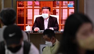 Coreia do Norte registra mais mortes e casos no 1º surto oficial de Covid