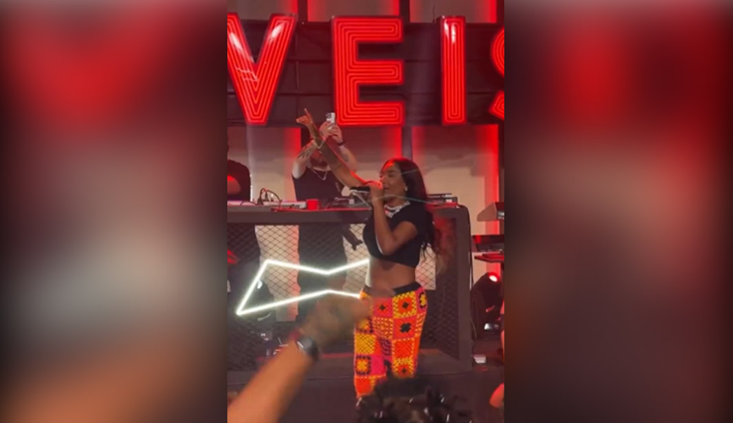 Fernando Holiday quer suspender cachê de Ludmilla por fazer o ‘L’ em SP