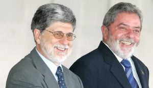 Amorim: Governos do PT prestigiaram as Forças Armadas e Lula não tem de ‘pedir licença’ a militares