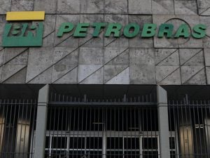 Petrobras registra lucro líquido de R$ 54,3 bilhões no segundo trimestre
