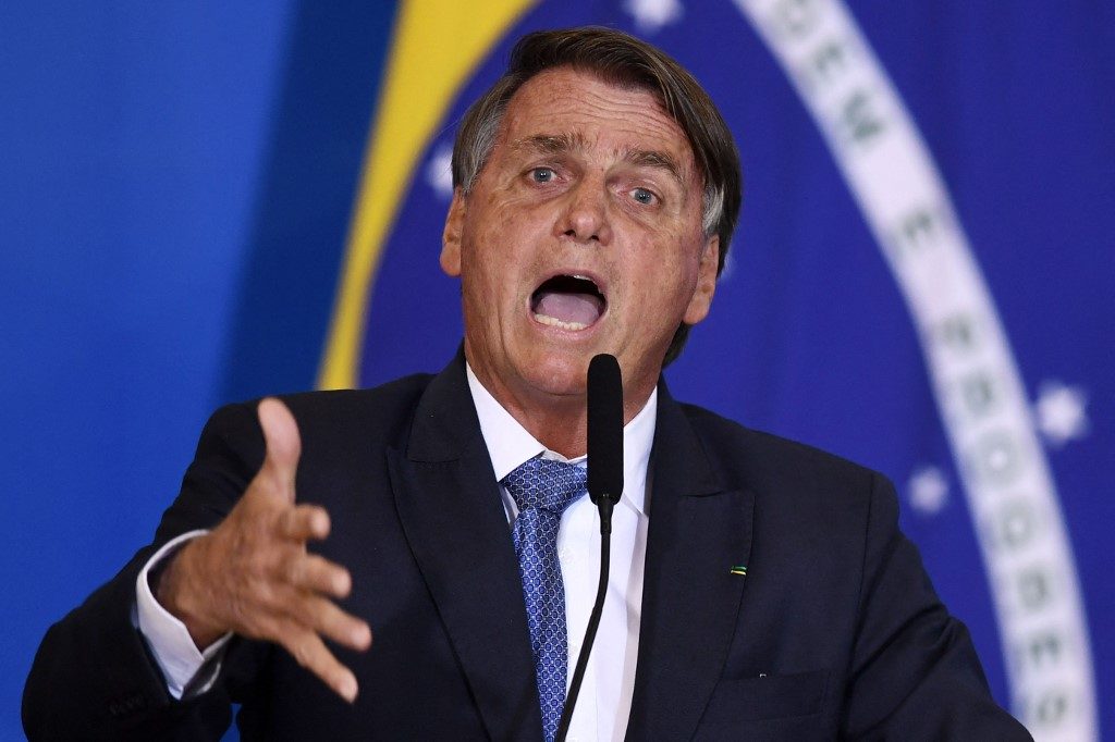 Bolsonaro perde para todos os adversários no segundo turno, diz pesquisa FSB