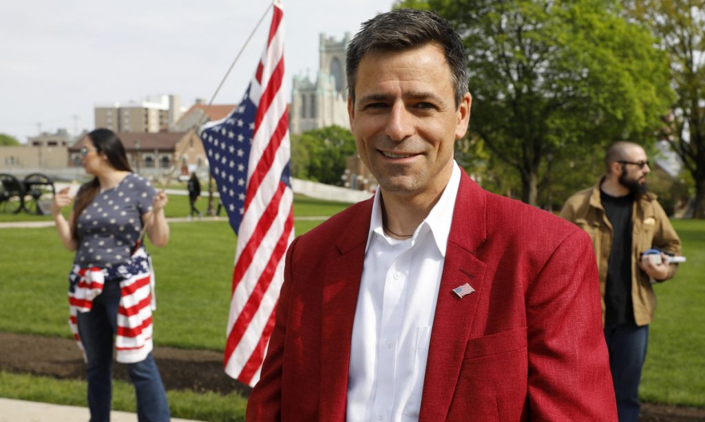 Candidato a governador do Michigan é preso por distúrbios no Capitólio