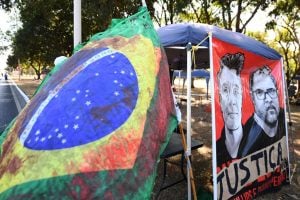 Viúva de Bruno Pereira pede retratação de Bolsonaro e Mourão por 'declarações ridículas'