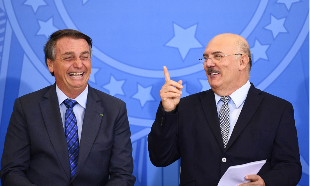 Após prisão de Ribeiro, PT protocola notícia-crime contra Bolsonaro no STF