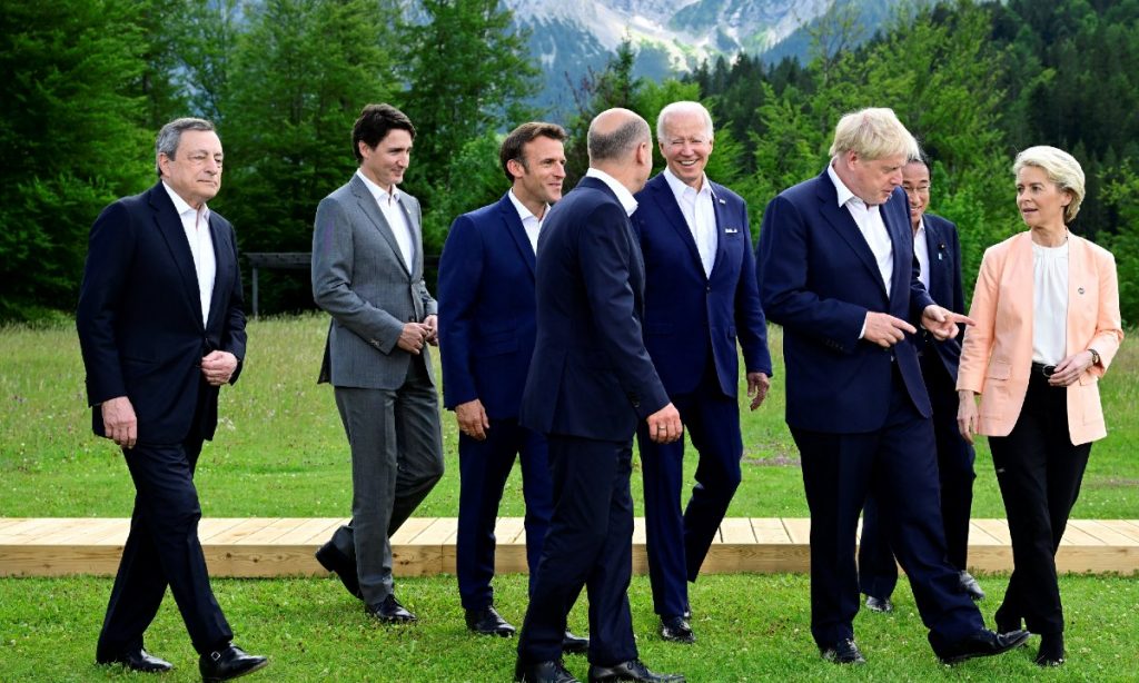 Cúpula do G7 abre com novas sanções e apelo à unidade