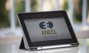 Aneel anuncia aumento de até 64% nas bandeiras tarifárias amarela e vermelha
