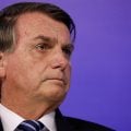 Após ser citado pela PF por suspeita de vazamento, Bolsonaro participa de evento e fica em silêncio sobre o assunto