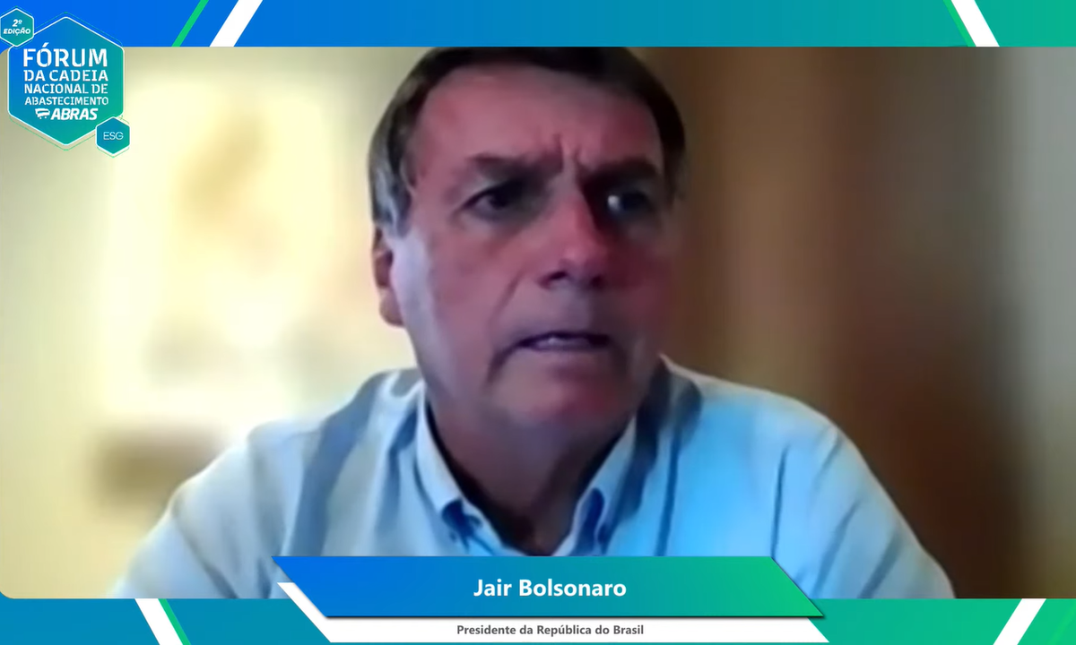 Bolsonaro pede que donos de supermercado lucrem menos; Guedes quer congelamento até 2023