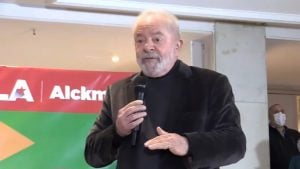 Lula aponta aplicativos públicos e cooperativas como saídas para criação de empregos