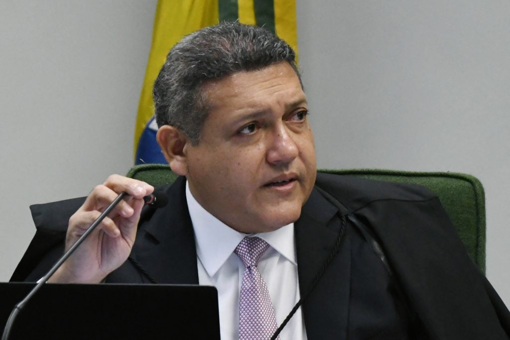 Kassio Nunes arquiva pedido de investigação contra Bolsonaro por incentivar a violência política