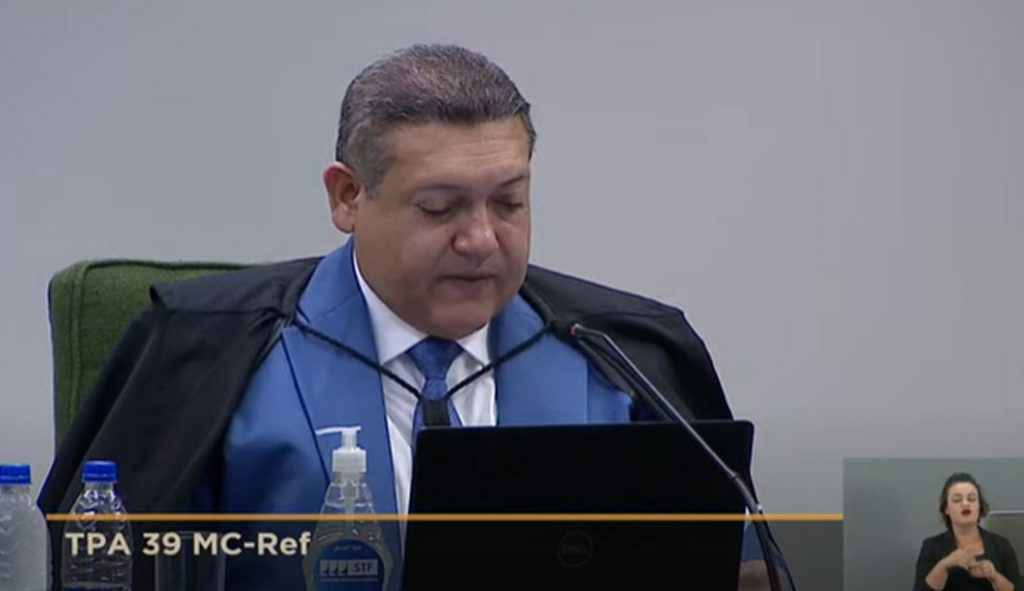 Kassio e Mendonça votam para devolver o mandato a bolsonarista condenado por fake news