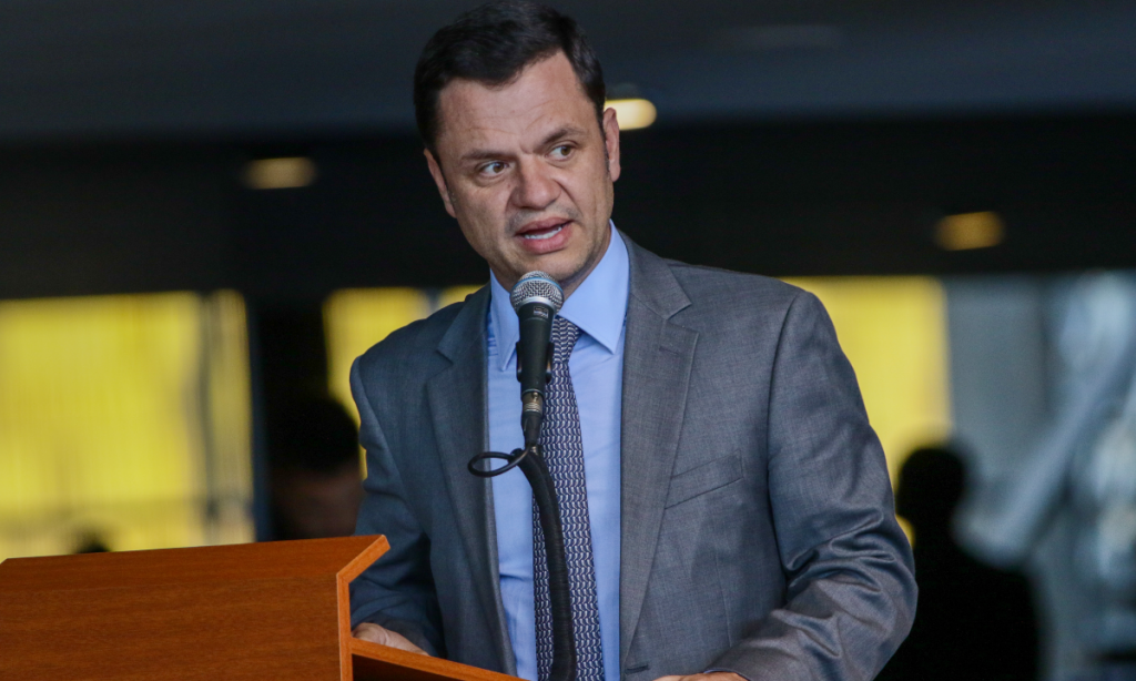 Defesa pede ao STF a revogação da prisão de Anderson Torres